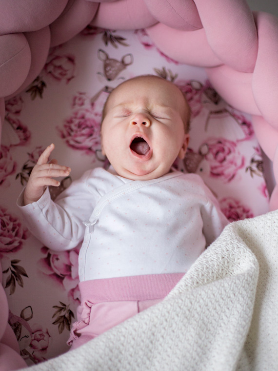 Mit lehet tenni, ha a 10 hónapos baba nem alszik?